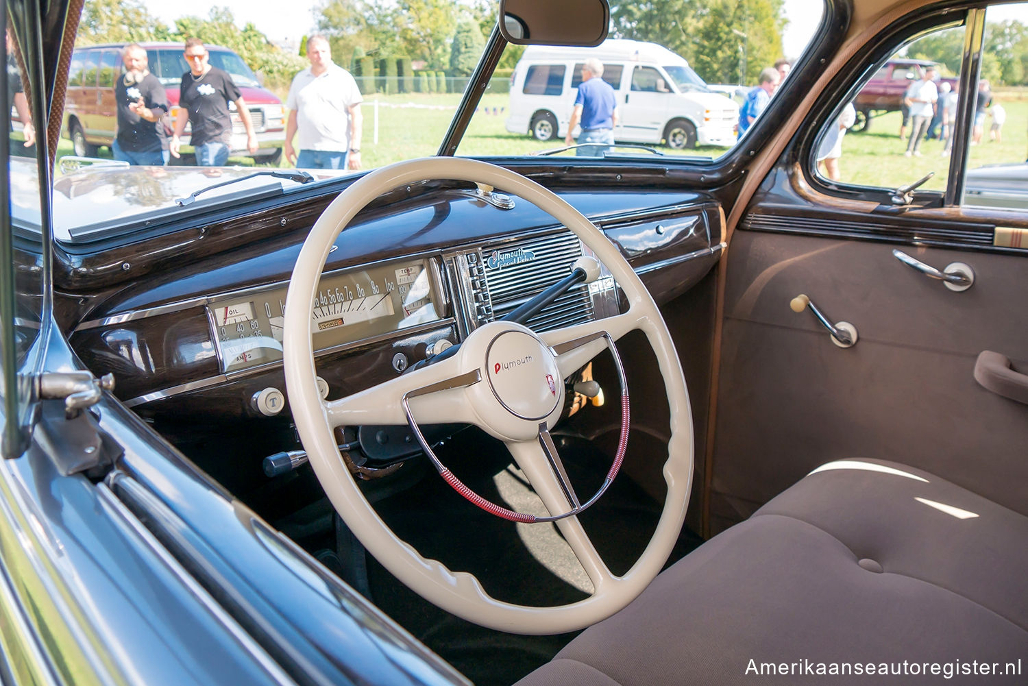 Plymouth De Luxe uit 1941